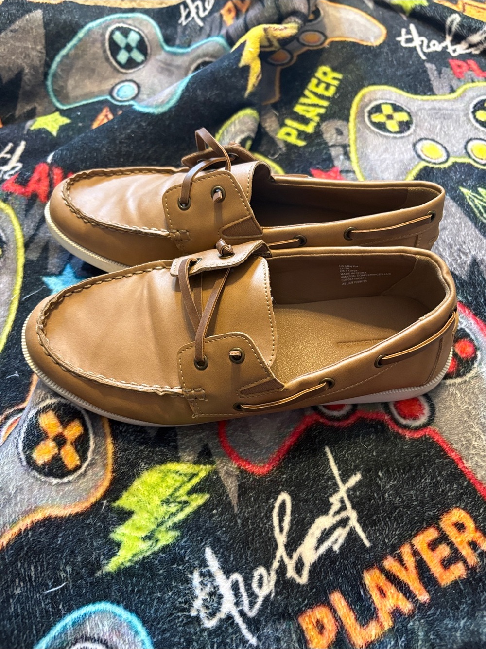 Amazon Essentials Boys' Tan Lace-Detail Boat Shoes